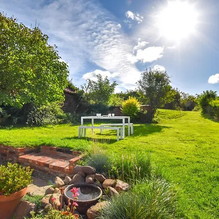 3 Bed In York Oc-57964