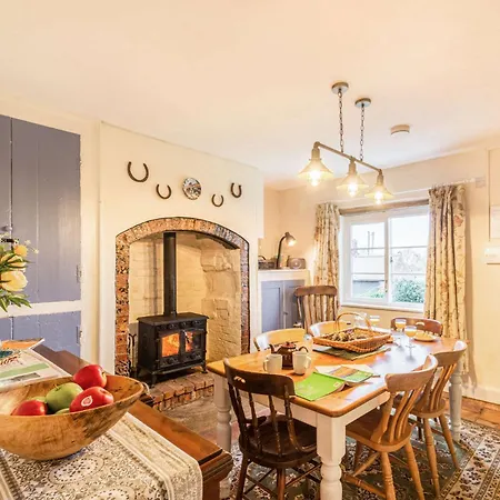 3 Bed In York Oc-57964 * Stillingfleet