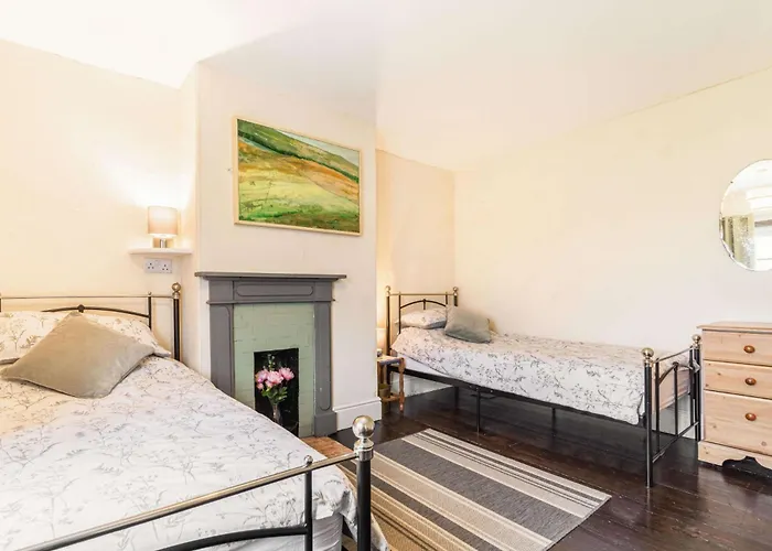 3 Bed In York Oc-57964