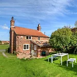 3 Bed In York Oc-57964
