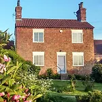 3 Bed In York Oc-57964