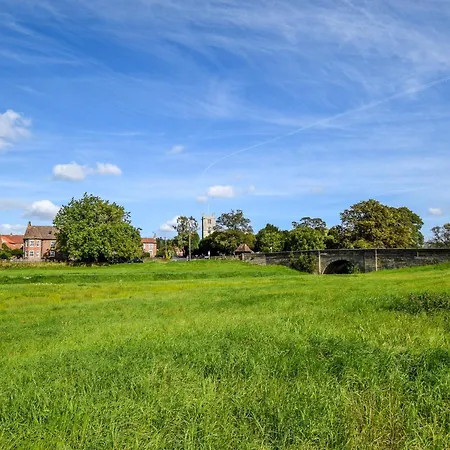 3 Bed In York 57964 Nyaraló